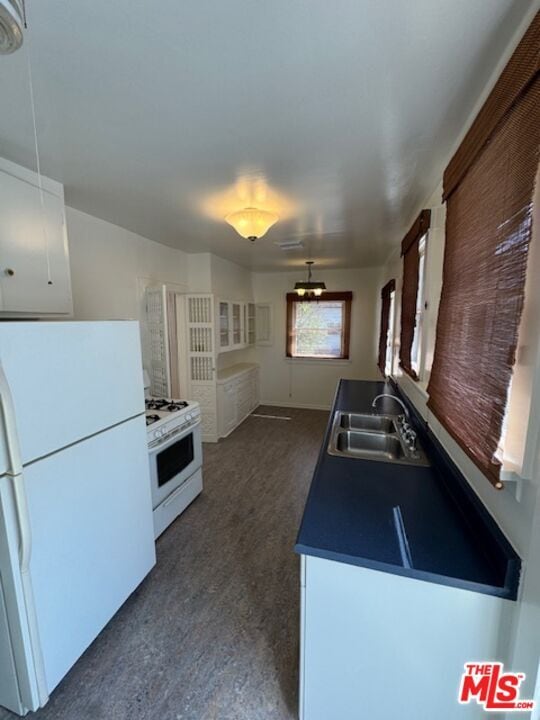 Building Photo - 848 Cochran Ave