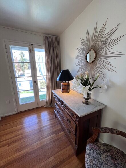 Building Photo - 219 Winchester Ave