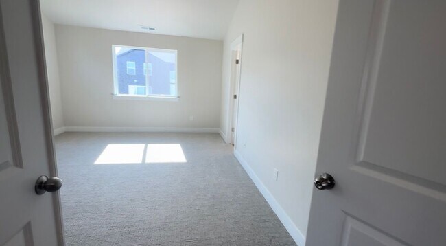 Building Photo - 13646 S Watts Ln