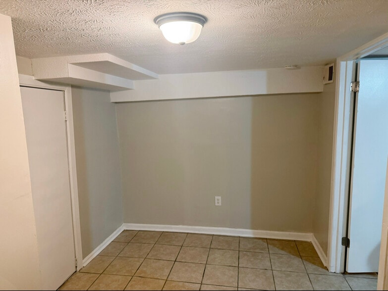 Building Photo - 3909 Southern Pkwy