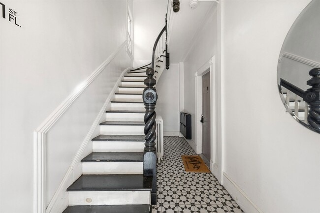 Building Photo - 124 73rd St