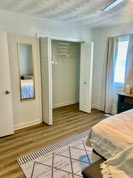 Closet - 3441 Bruin Dr