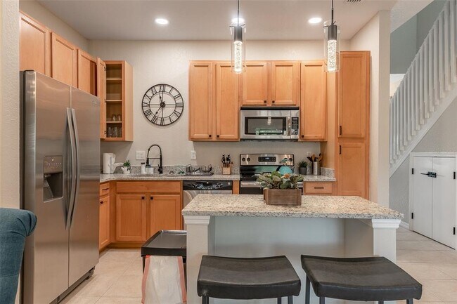 Building Photo - 2344 Caravelle Cir