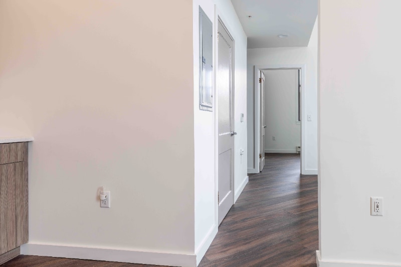 Building Photo - 818 12th St