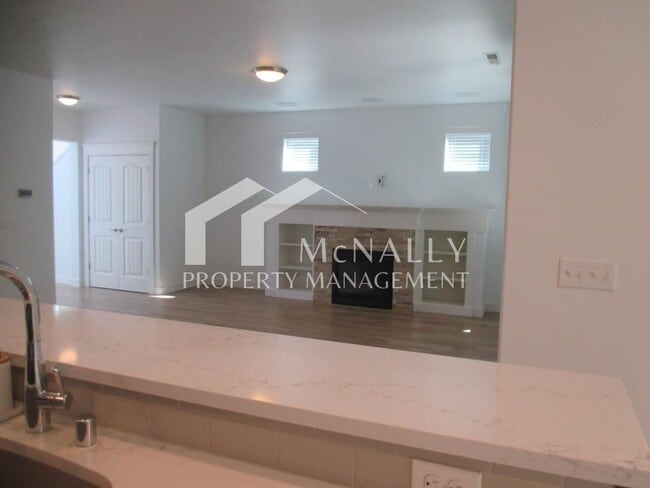 Building Photo - 3854 Portside Dr