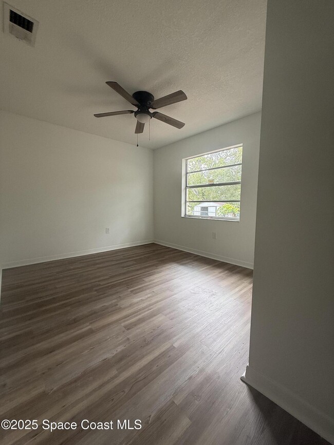 Building Photo - 3689 Longbow Rd