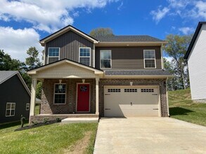 Building Photo - 3 Bedroom 2 1/2 Bathroom Home!