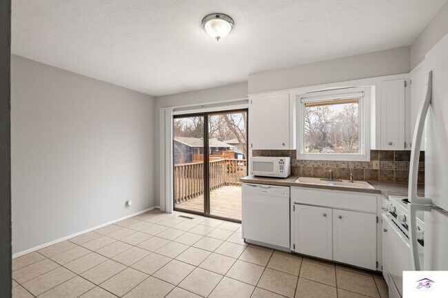 Building Photo - 2664/2666 N 93rd St