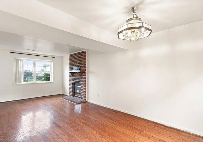 Building Photo - 5764 Ralston Ct