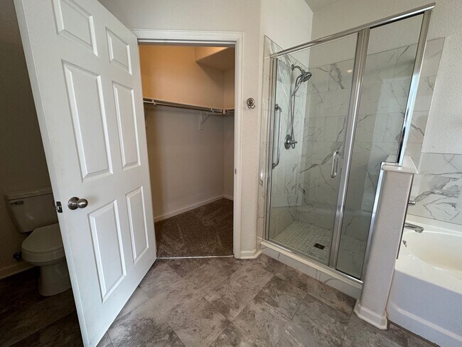 Building Photo - 3758 Ponderosa Ct