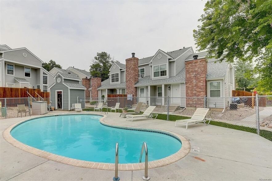 Building Photo - 8336 W 87th Dr