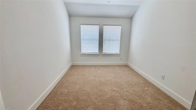 Building Photo - 2546 Campden Mews