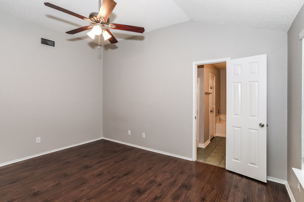 Building Photo - 8060 Cannonwood Dr