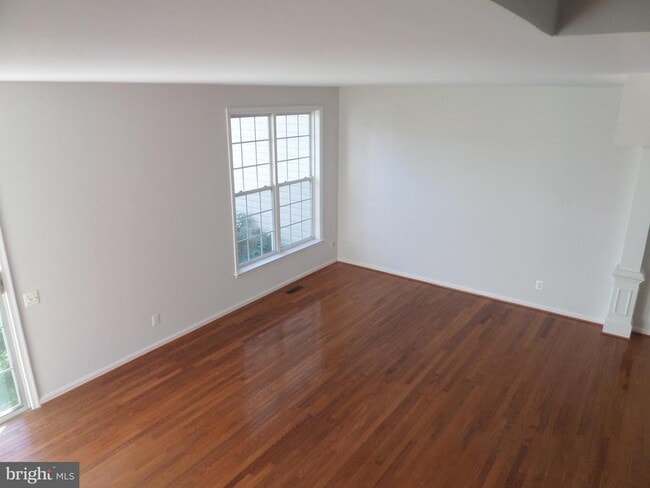 Building Photo - 45788 Smoketree Terrace