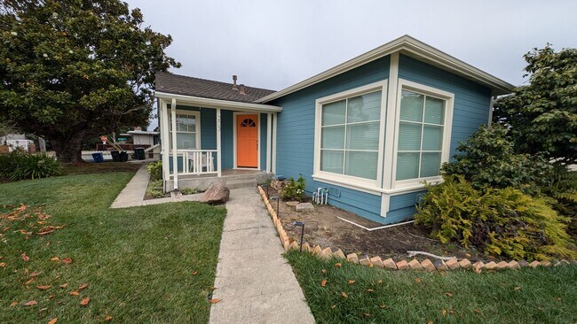 Building Photo - 203 Seaview Ave