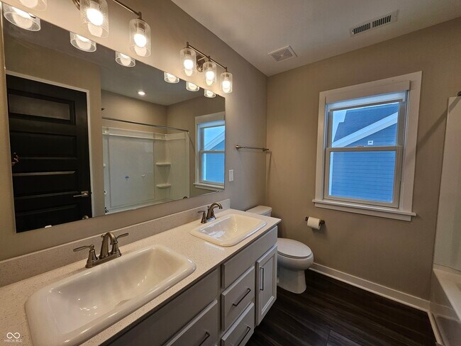 Building Photo - 228 Oakhurst Wy