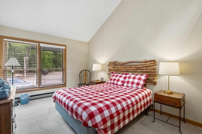 Building Photo - 6 Ridge Rd