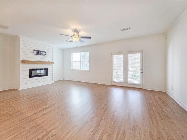 Building Photo - 5316 Briggs St