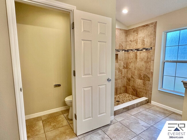 Building Photo - 32 Pierce Ln