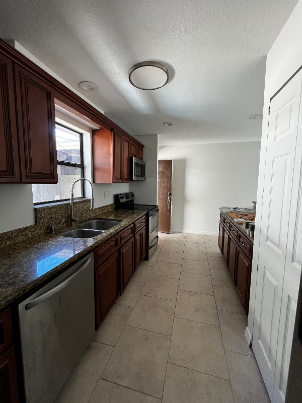 Building Photo - 8001 Hibiscus Dr