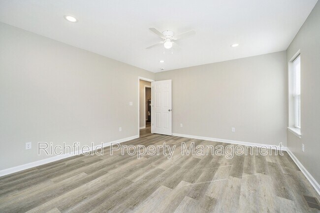 Building Photo - 416 N Hamilton Ave