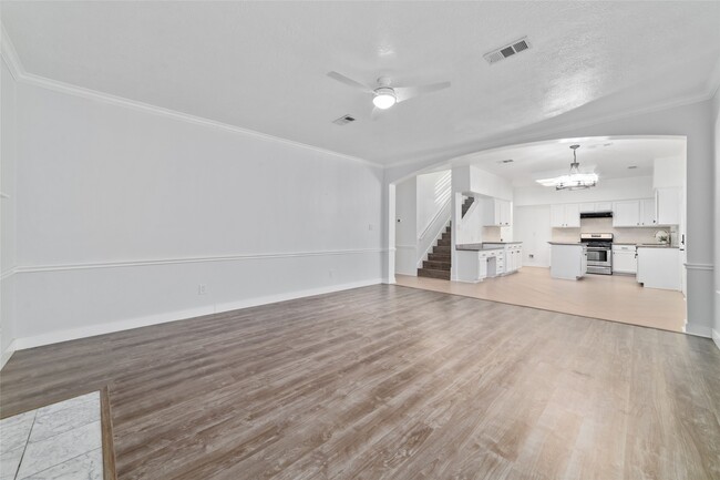 Building Photo - 20415 Longspring Dr