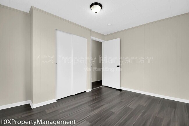 Building Photo - 849 Ruby Ave