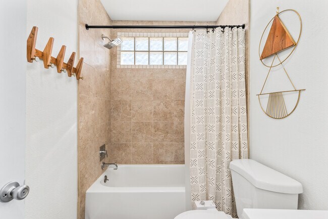 Building Photo - 72847 Desert Trail Dr