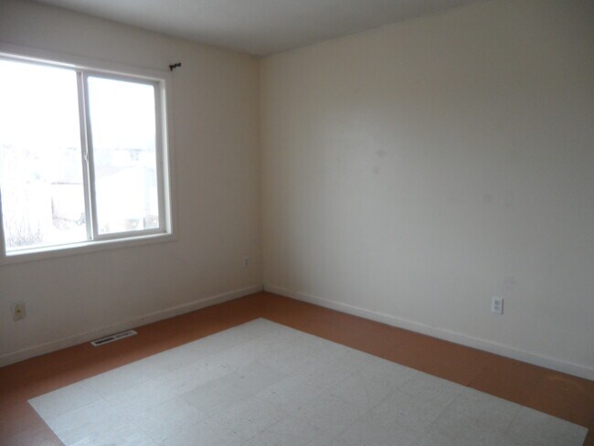 Building Photo - 1357 N 17th St