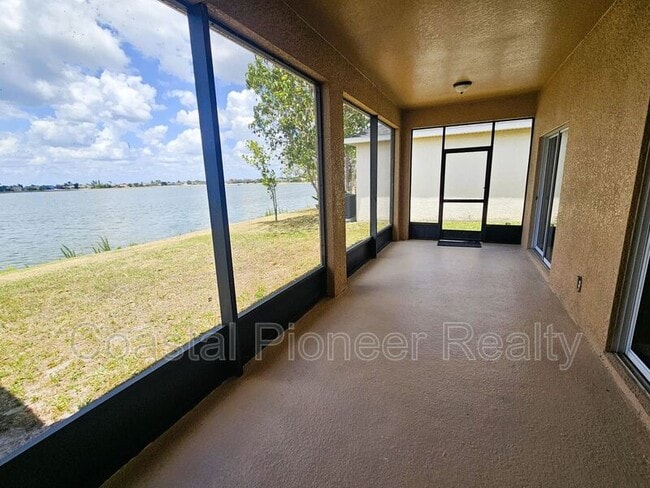 Building Photo - 1824 Mira Lago Cir