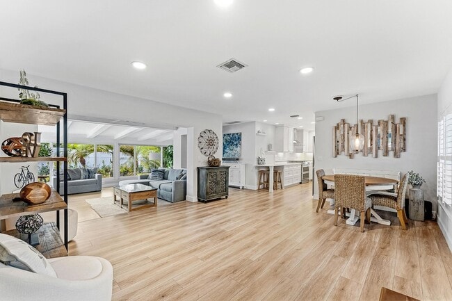 Building Photo - 20 NW 11th St