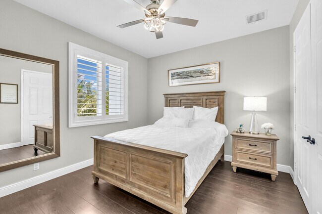 Building Photo - 4661 Manderly Dr