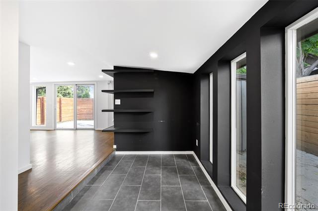 Building Photo - 2465 S Newton St