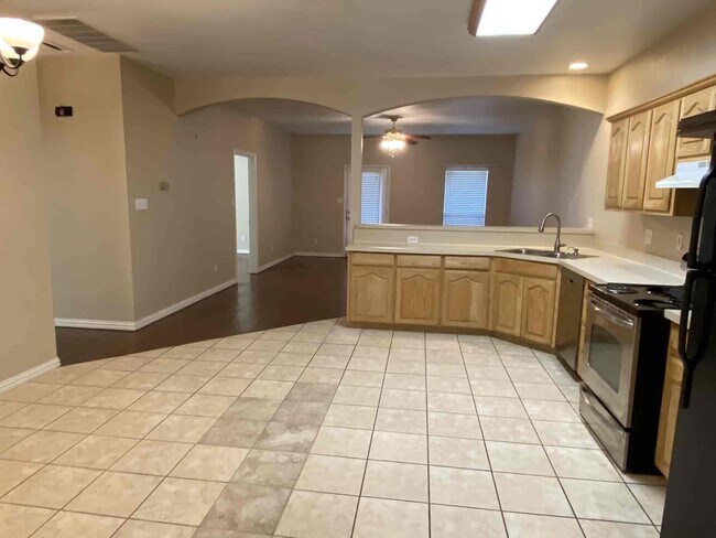 Building Photo - 300-306 East Main Street