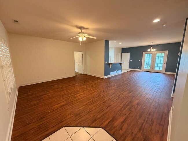 Building Photo - Charming 3-Bedroom Home in The Preserve at Oak Ridge – Resort-Style Amenities!