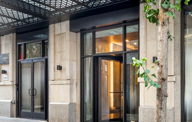 Building Photo - 520 W 43rd St