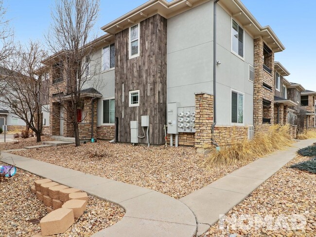 Building Photo - 3 Bedroom Condo in Denver