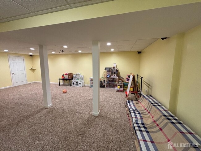 Building Photo - 162 Briarwood Dr