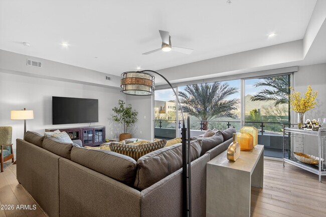 Building Photo - 16580 N 92nd St