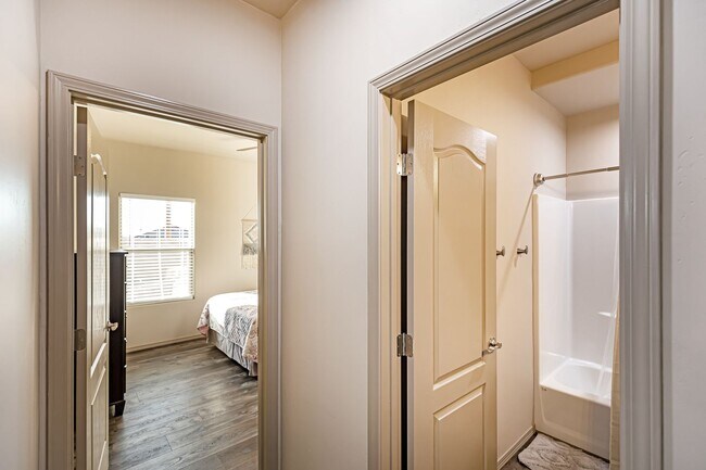 Building Photo - Fully Furnished