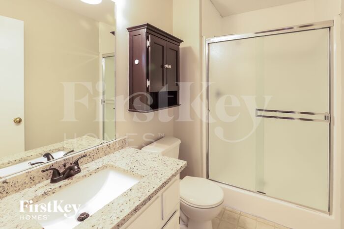 Building Photo - 18608 Primrose St