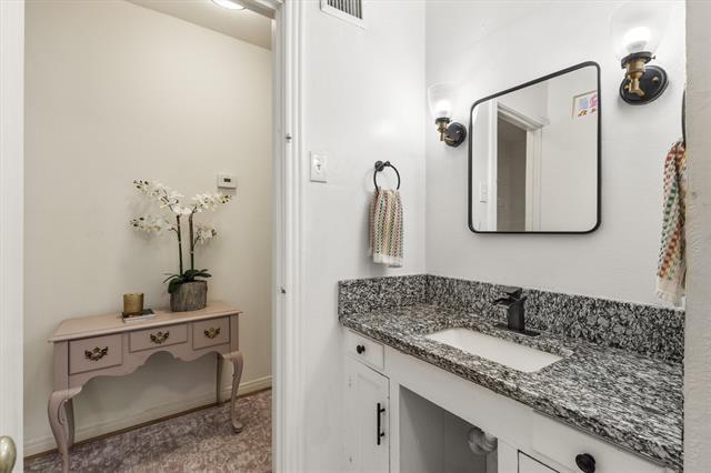 Building Photo - 3417 Westcliff Rd S