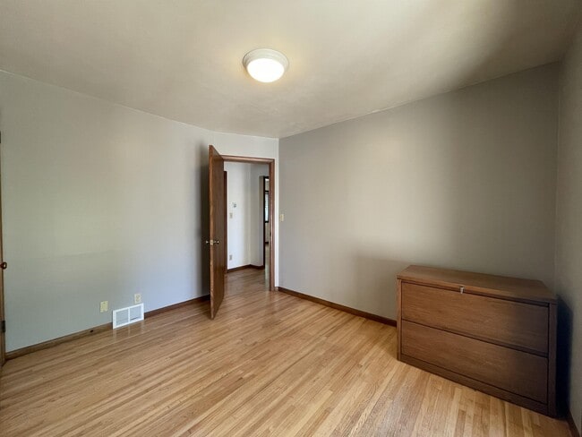 Building Photo - 6806 W 24th St