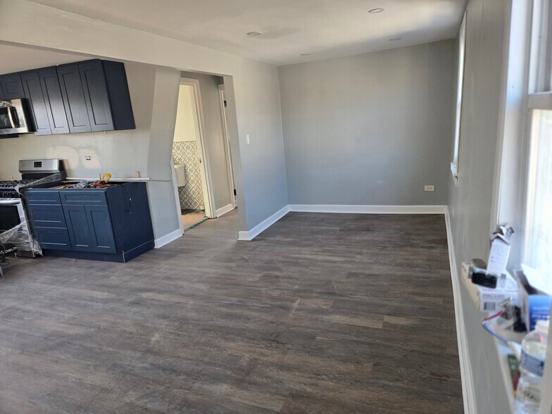 Building Photo - 4629 S Kedvale Ave