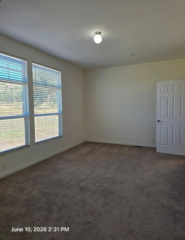 Building Photo - 3 bedroom 2 bath home in the country includes water electric and sewer
