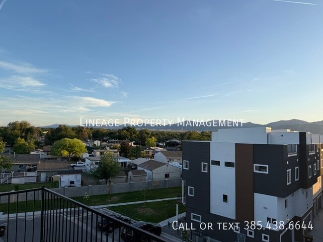 Building Photo - 3559 S Lydia Ann Ln