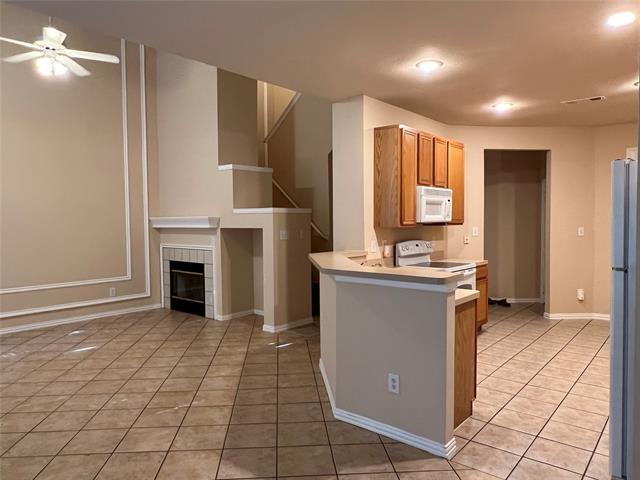 Building Photo - 9929 Dryden Ln