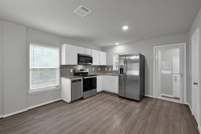 Building Photo - 3391 Arapaho Cir