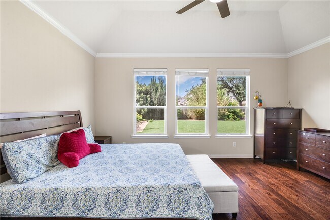 Building Photo - 6819 Lavington Way