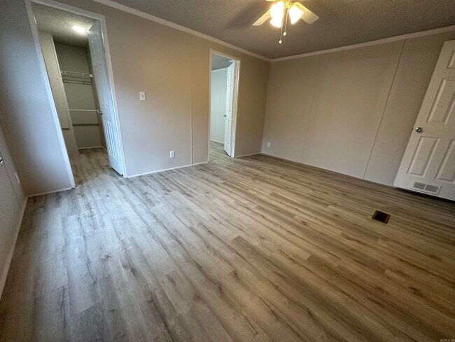 Building Photo - 2712 Spring St